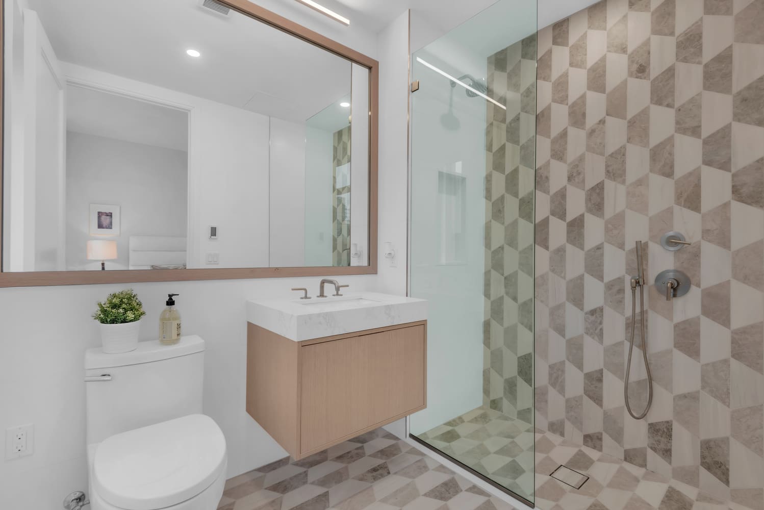 Nova, Residences 20